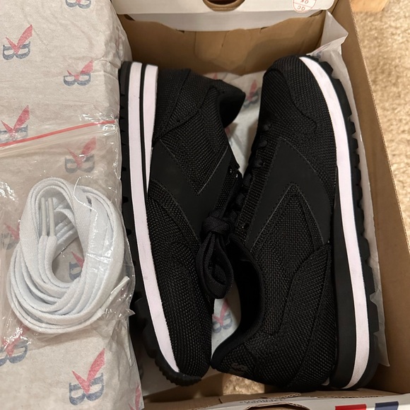 Brooks Heritage Women’s Chariot Black Sneakers 7B (M) - Picture 7 of 10